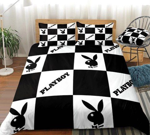 Check design duvet set for the bed