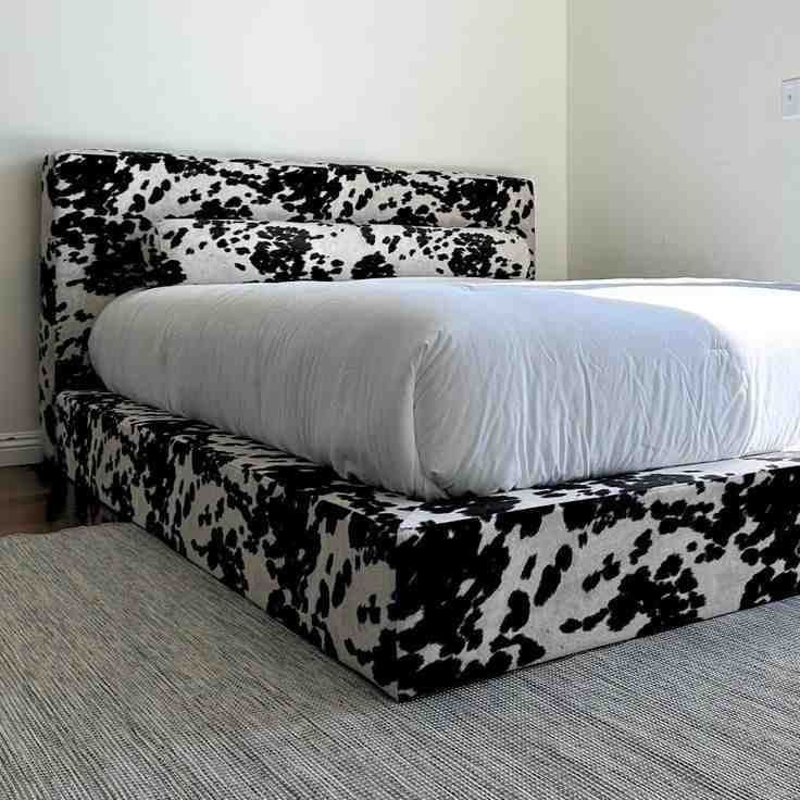 Monochrome color hypebeast theme bed headboard frame