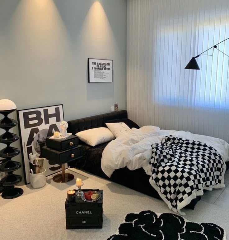 Black and white monochrome theme room for the hyebeast theme room 