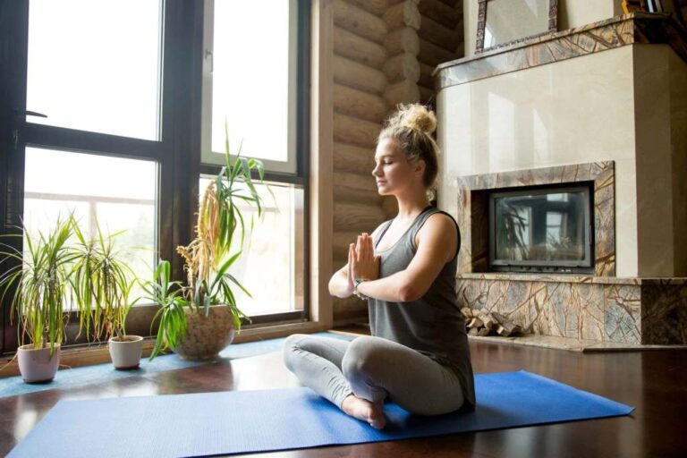 Small home yoga room ideas featured image