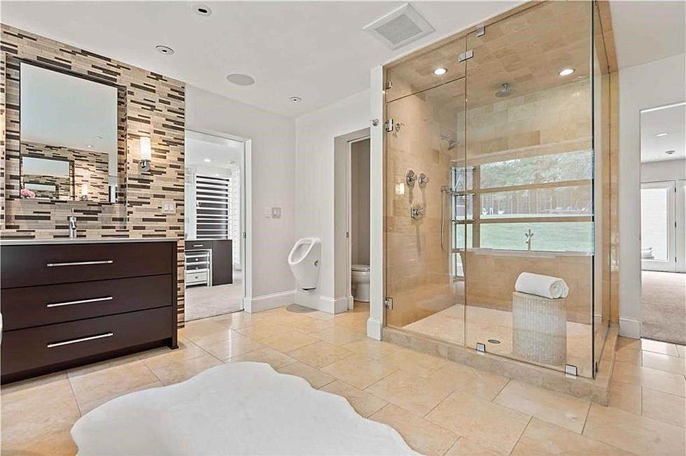 Bathroom image of Patrick Mahomes Home