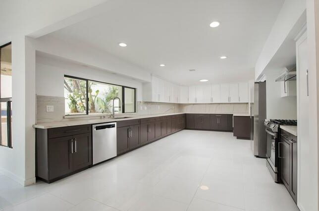 Kitchen area of Blueface Home