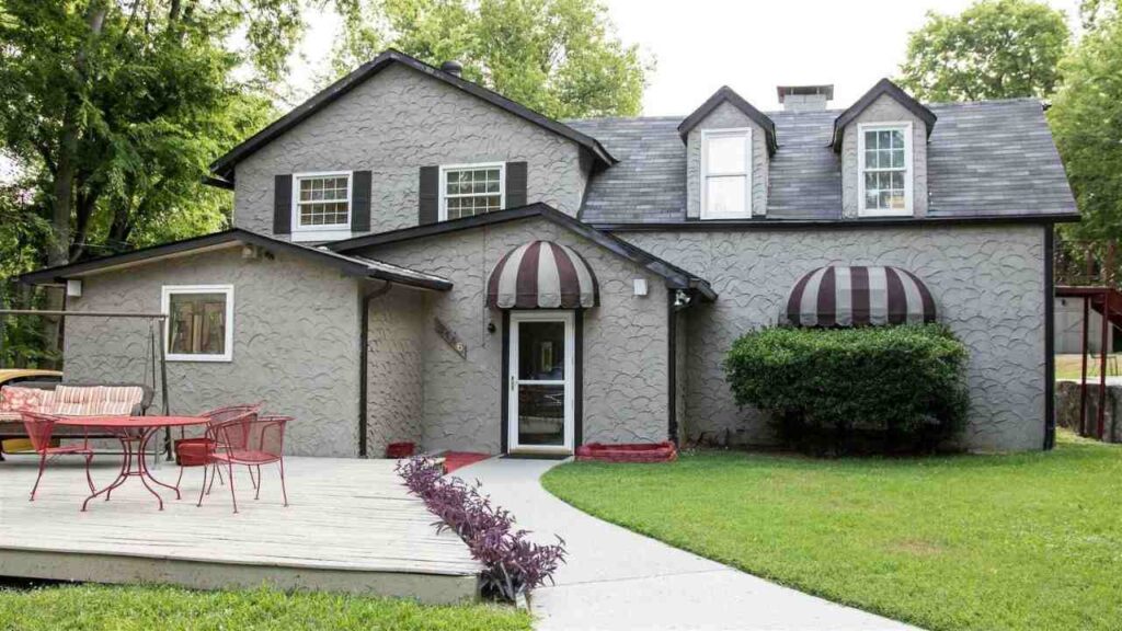 Dolly Parton Nashville's Glencliff House