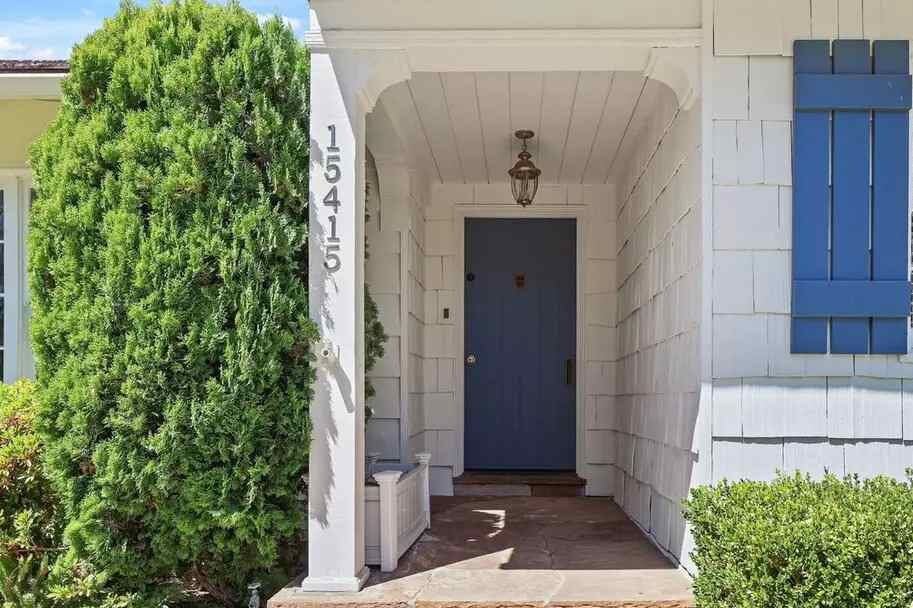 Front Gate of Adam Sandler Home