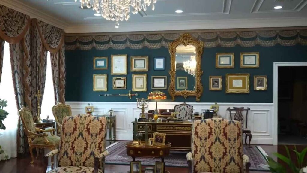 Office of Jesse Duplantis House