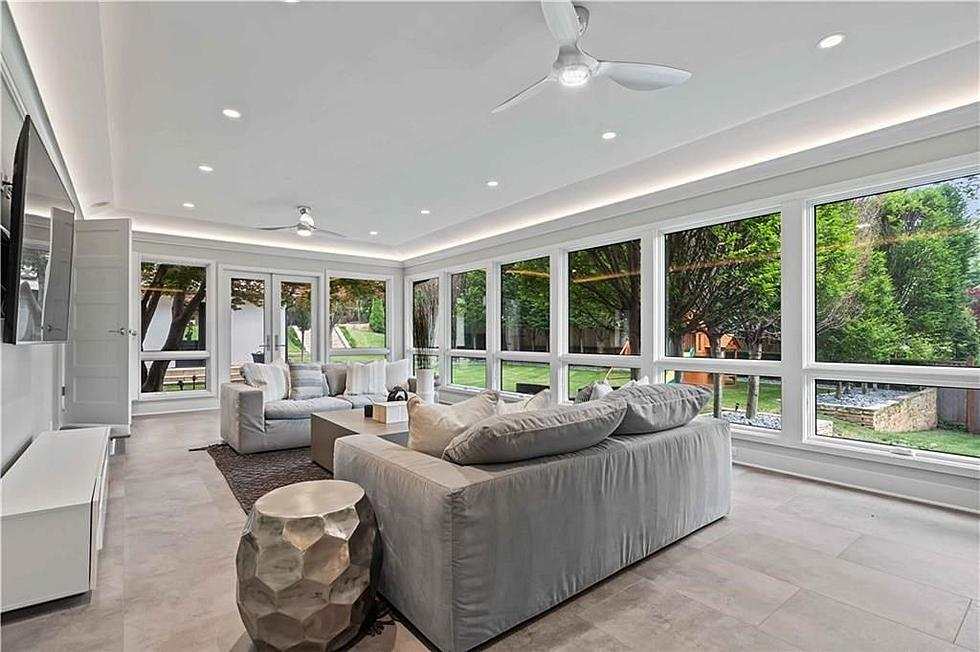 Living area of Patrick Mahomes Home