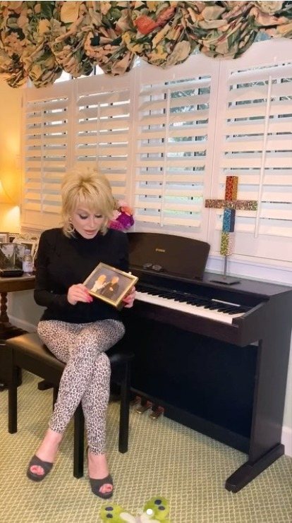 Dolly Parton House Music Room