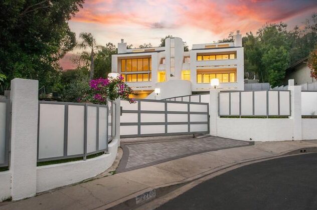 Outside area of Blueface House