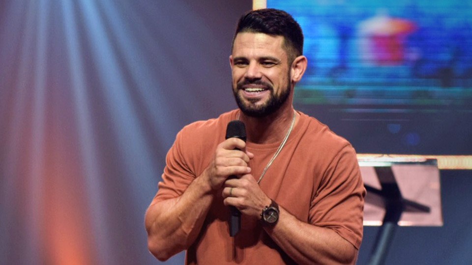 Steven Furtick Image