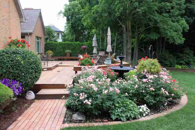 Enhancing-Curb-Appeal-Through-Tiny-Upgrades