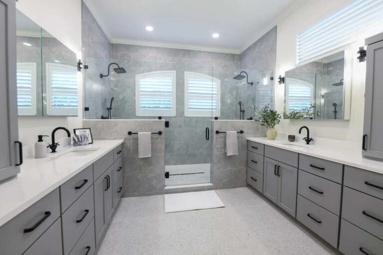 How to Give Your Old Bathroom a Modern Makeover